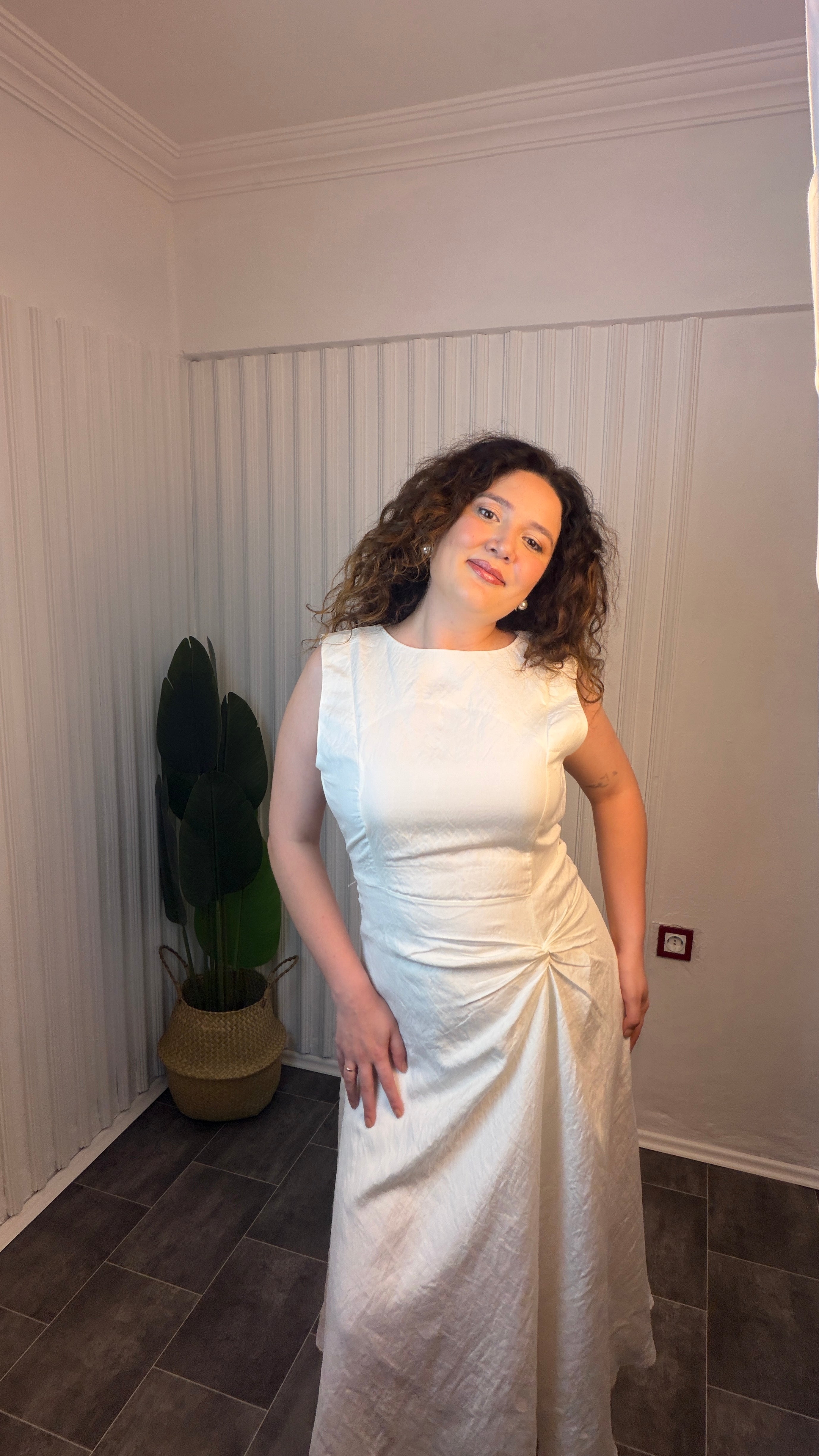 Helen Ekru Büzgü Detay Midi Elbise