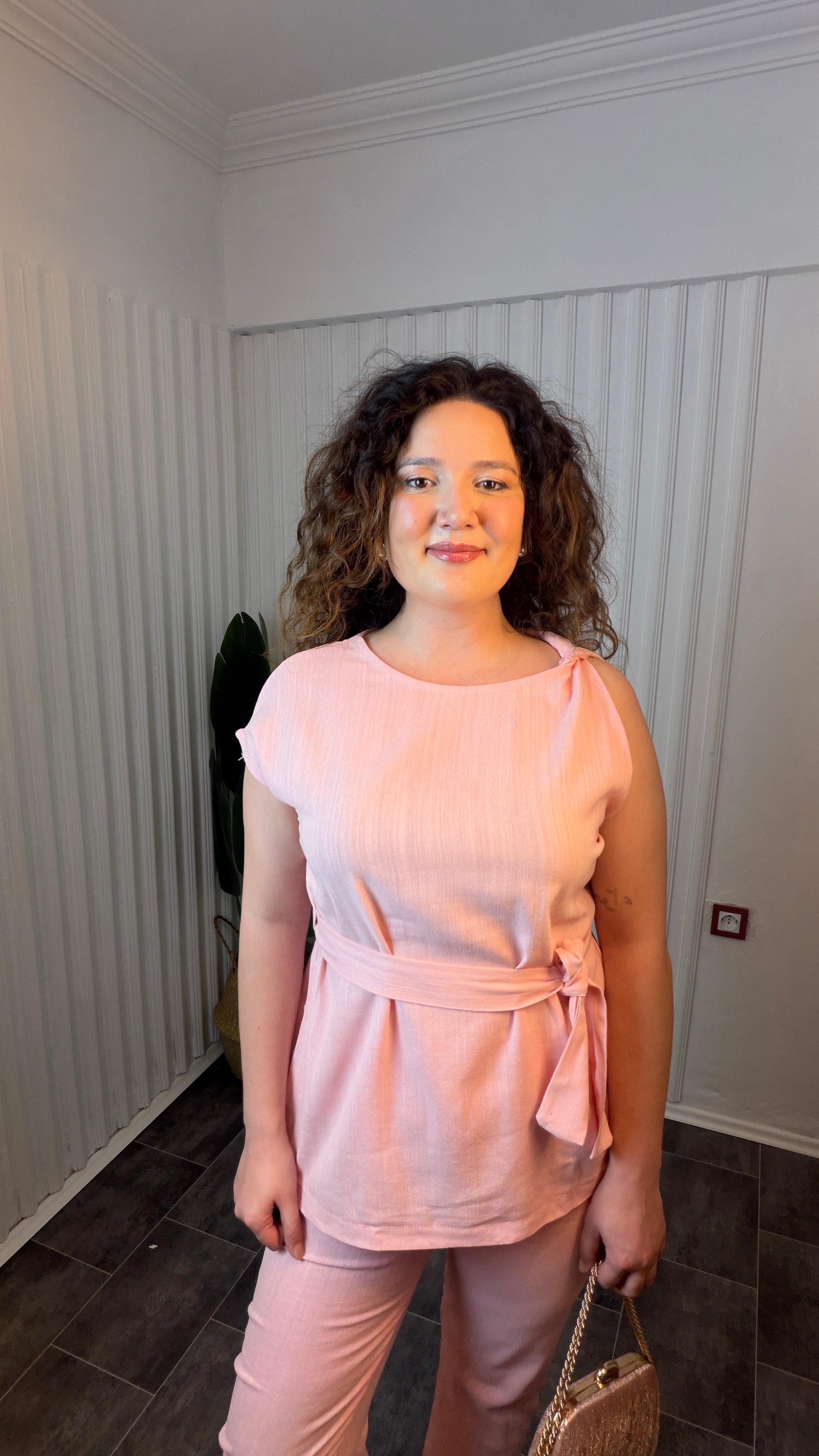 Velma Pembe Omzu Burmalı Bluz Takım